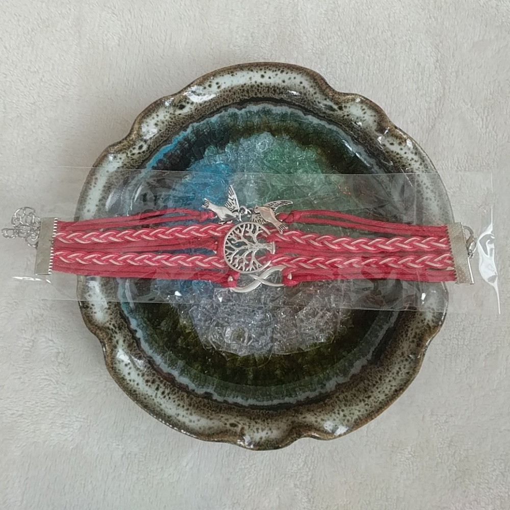 ♦️ B2G1FREE♦️Bracelet Doves,Family tree,Infinit